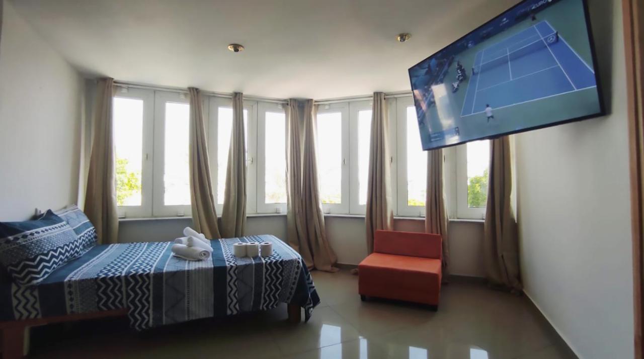 Guest House "Villa Klara Eilat" Heated Pool And Sauna All Year Round Exteriör bild